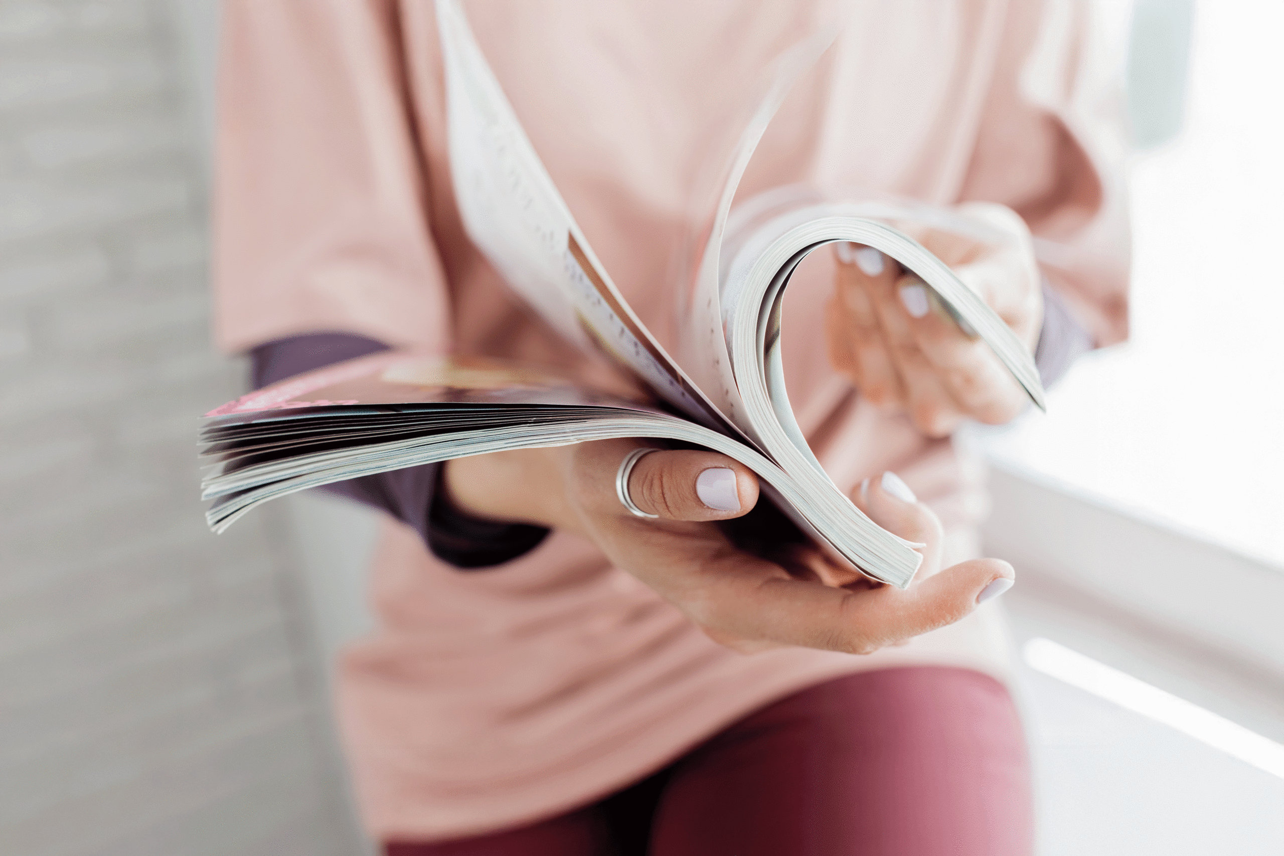 Buchmagazine öffnen Türen zu einer vielfältigen literarischen Welt – sie teilen Lesefreude & entfachen Leidenschaft.